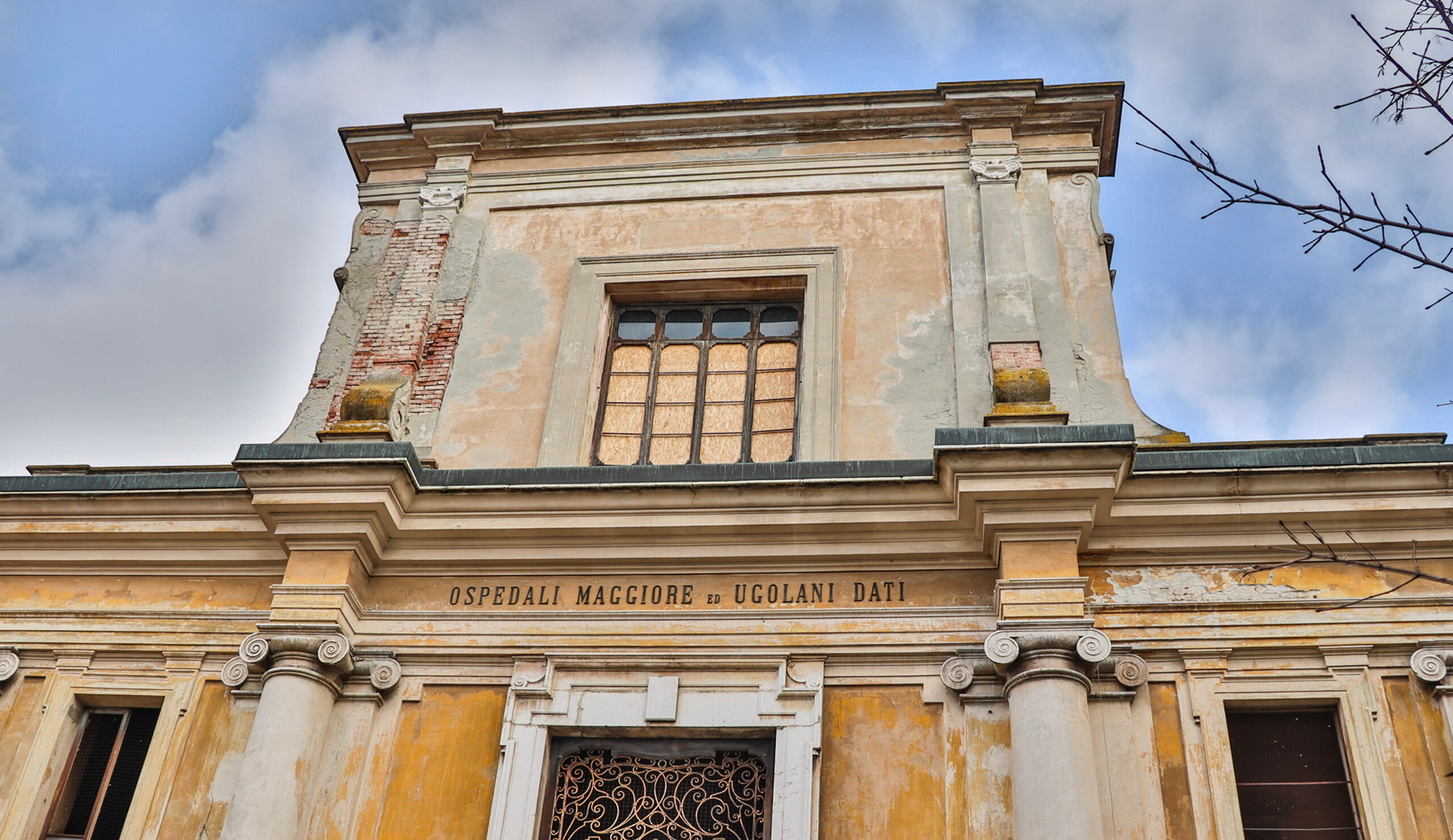 facciata-ex-chiesa facciata-ex-chiesa
